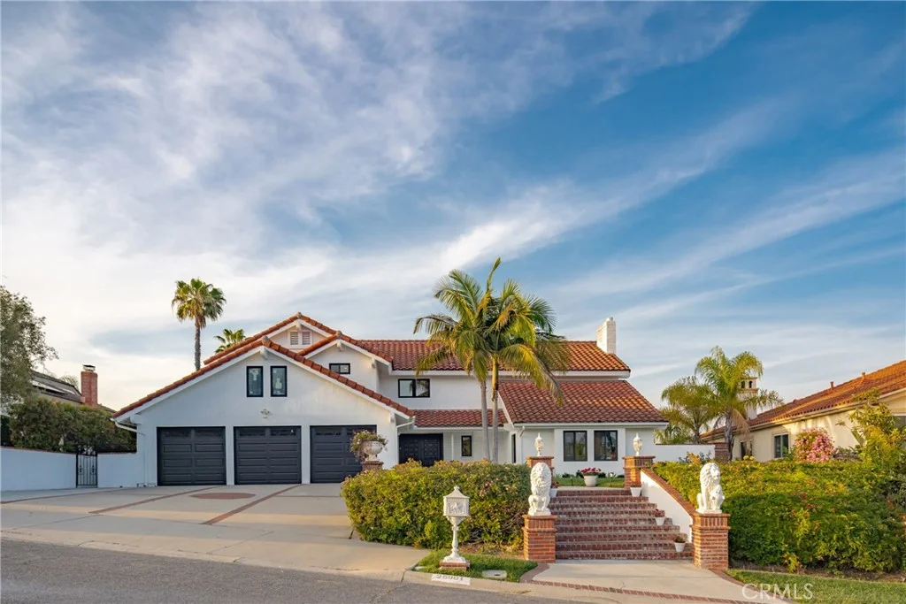 25901 Prairestone Drive, Laguna Hills, CA 92653