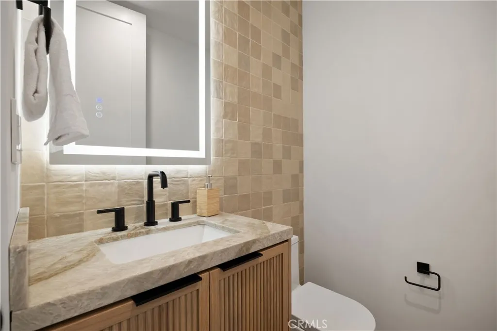 Additional image 17 of 2111 Clark Ln Unit A, Redondo Beach, CA 90278