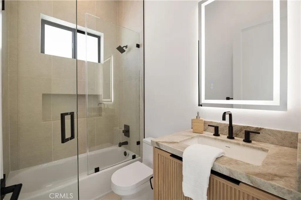 Additional image 19 of 2111 Clark Ln Unit A, Redondo Beach, CA 90278