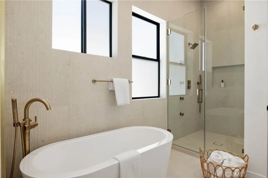 Additional image 72 of 2111 Clark Ln Unit A, Redondo Beach, CA 90278