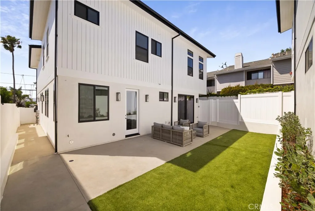 Additional image 89 of 2111 Clark Ln Unit A, Redondo Beach, CA 90278