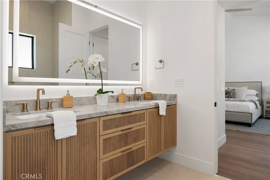 Additional image 25 of 2111 Clark Ln Unit A, Redondo Beach, CA 90278