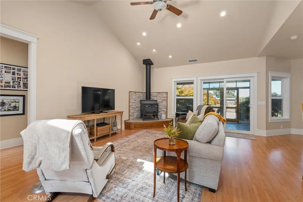 Additional image 87 of 2286 White Dr, Durham, CA 95938