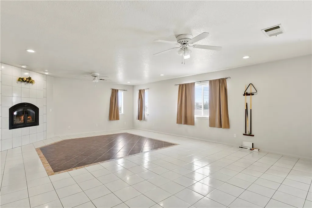 Additional image 13 of 8379 Beaver Ave, Phelan, CA 92371