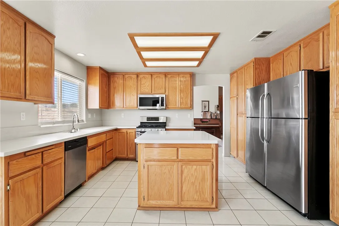 Additional image 44 of 8379 Beaver Ave, Phelan, CA 92371