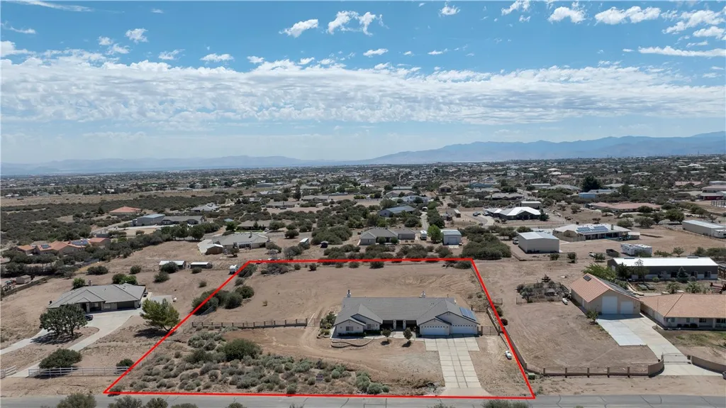 Additional image 34 of 8379 Beaver Ave, Phelan, CA 92371