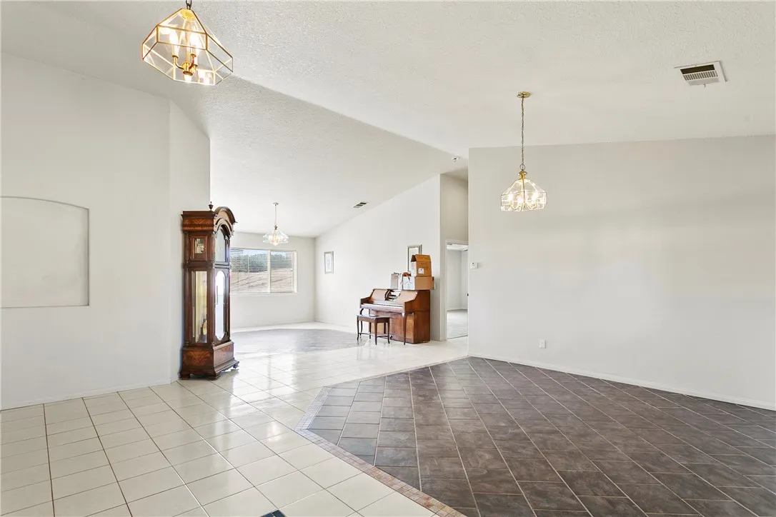 Additional image 39 of 8379 Beaver Ave, Phelan, CA 92371