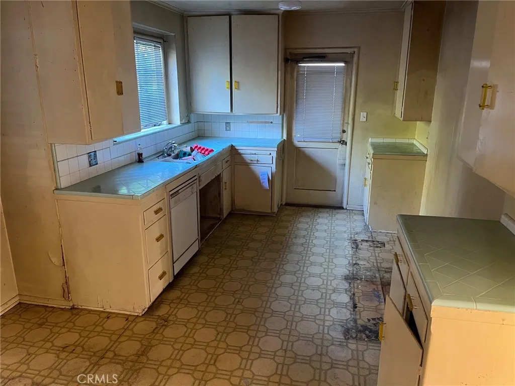 Additional image 11 of 6842 Chisholm Ave, Van Nuys, CA 91406