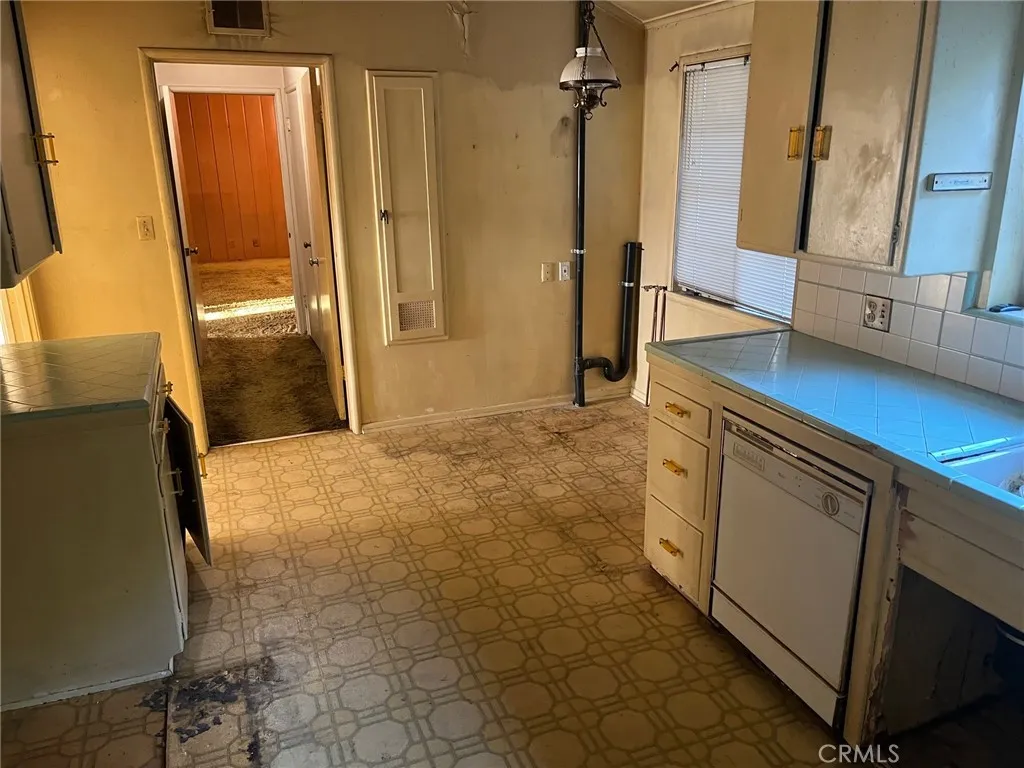 Additional image 25 of 6842 Chisholm Ave, Van Nuys, CA 91406