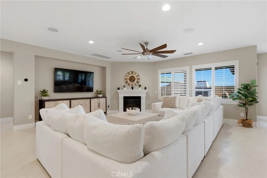 Additional image 12 of 32743 Cherokee Rose St, Winchester, CA 92596