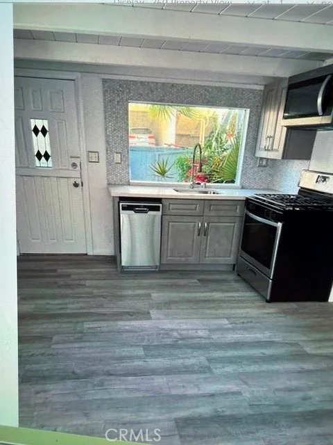 308 40th St Unit E, Manhattan Beach, CA 90266 photo 4