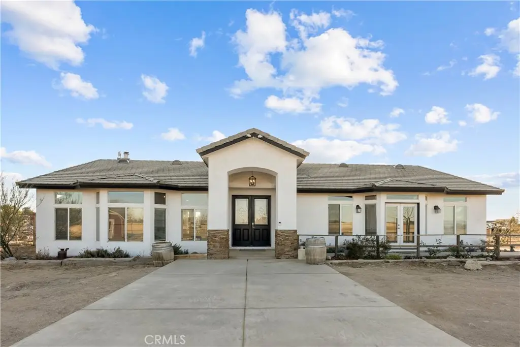 8216 W Avenue D8, Lancaster, CA 93536