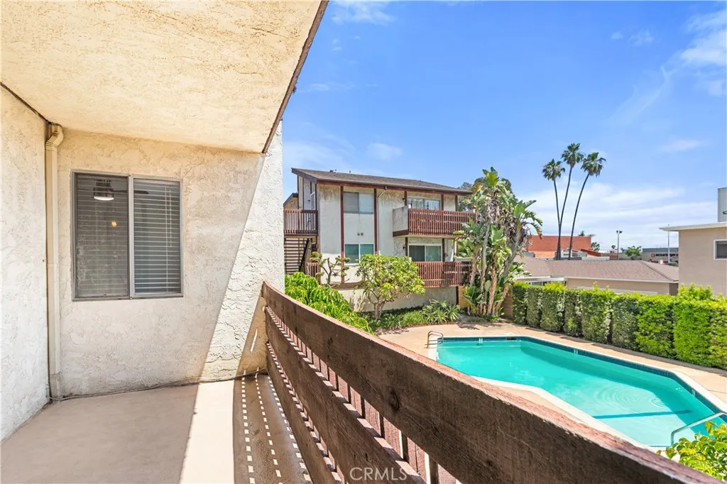 15214 S Raymond Avenue Unit 111, Gardena, CA 90247