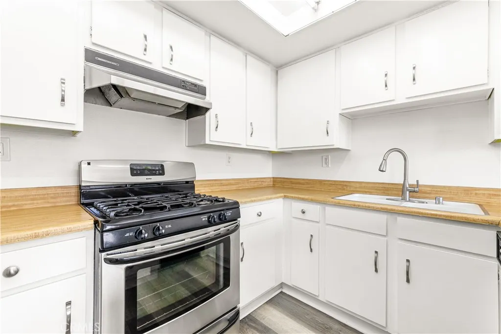 Additional image 17 of 15214 S Raymond Avenue Unit 111, Gardena, CA 90247