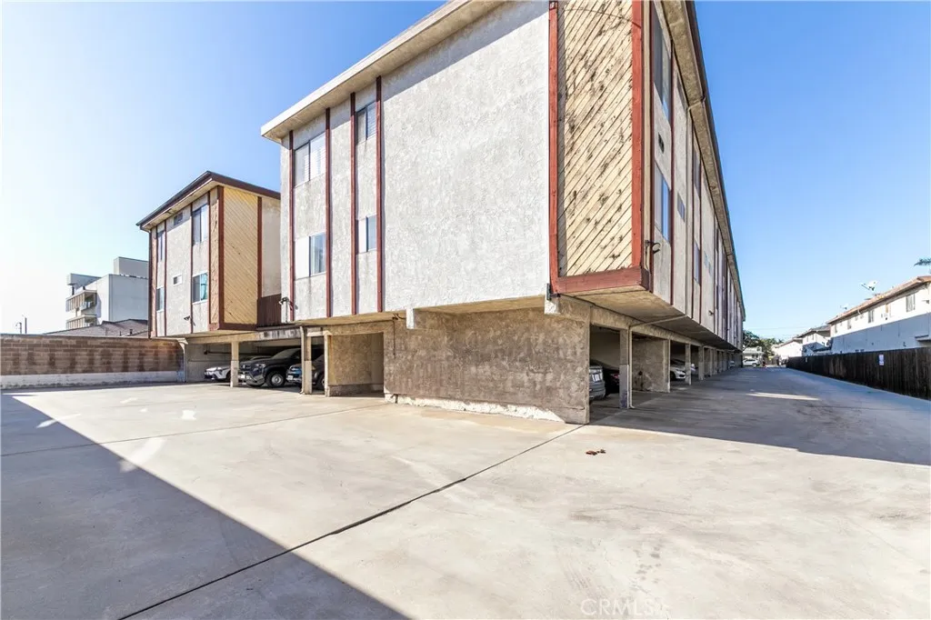 Additional image 10 of 15214 S Raymond Avenue Unit 111, Gardena, CA 90247