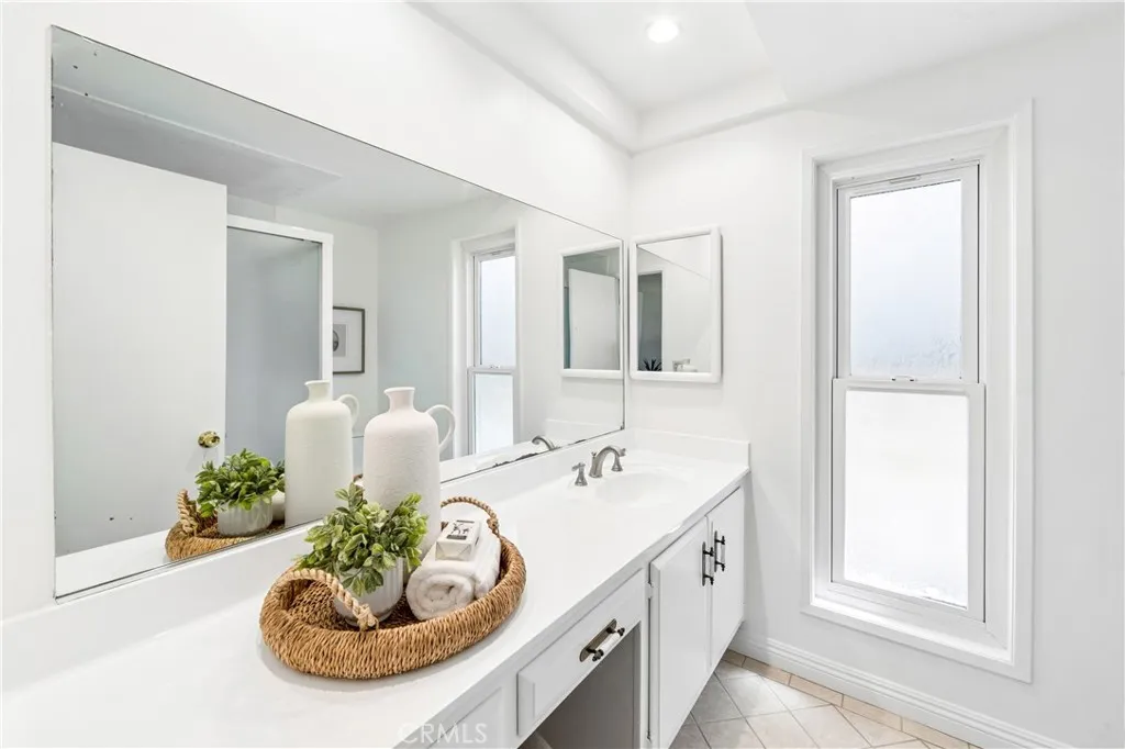 Additional image 110 of 16372 Redlands Ln, Huntington Beach, CA 92647