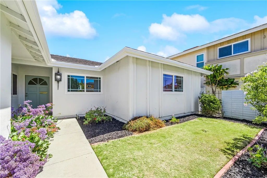 Additional image 126 of 16372 Redlands Ln, Huntington Beach, CA 92647