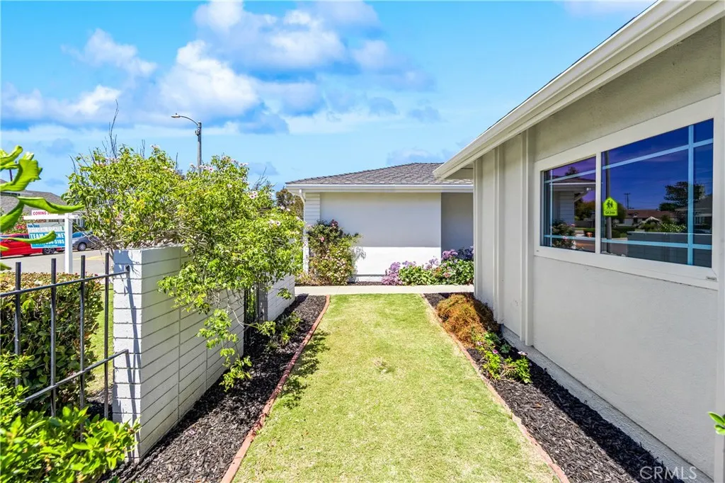 Additional image 61 of 16372 Redlands Ln, Huntington Beach, CA 92647