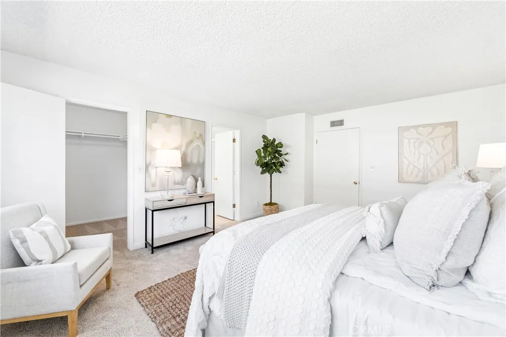 Additional image 39 of 16372 Redlands Ln, Huntington Beach, CA 92647
