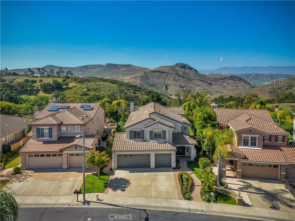 2029 Roadrunner Avenue, Newbury Park, CA 91320