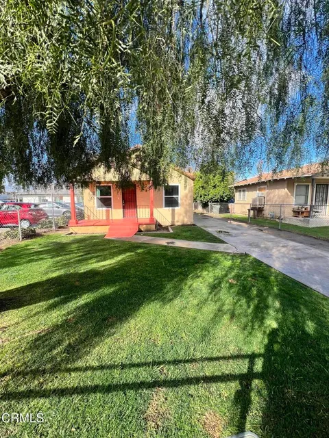 121 L Street, Bakersfield, CA 93304 - MLS#: P1-21241
