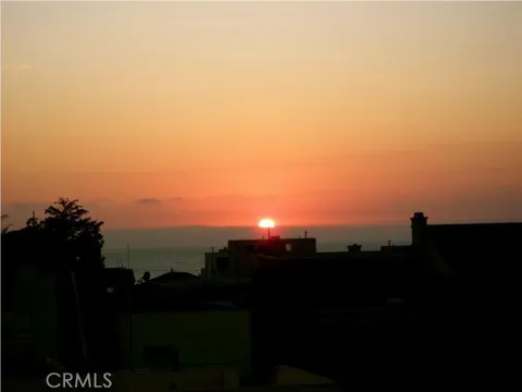 803 Bard Street, Hermosa Beach, CA MLS: SB25068845