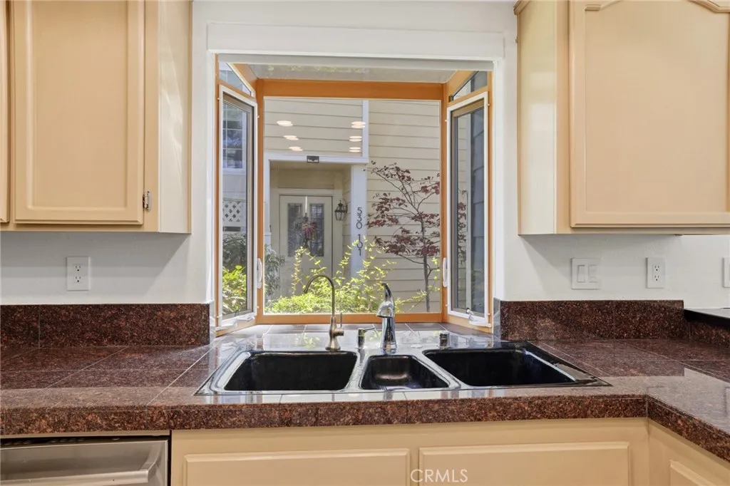 Additional image 32 of 520 Lexington Court Unit 103, Long Beach, CA 90803