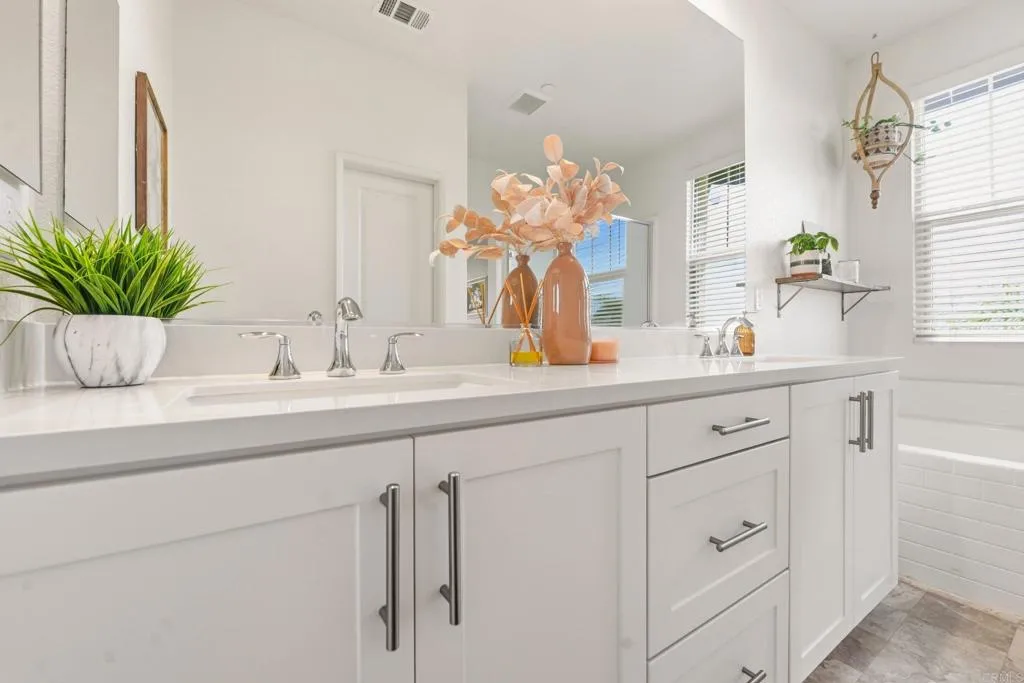 Additional image 57 of 1175 Via Lucero, Oceanside, CA 92056