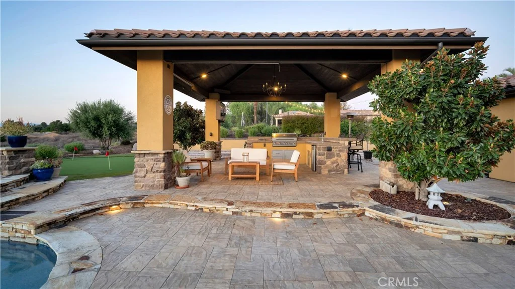 7759 Kingdom Drive, Riverside, CA 92506