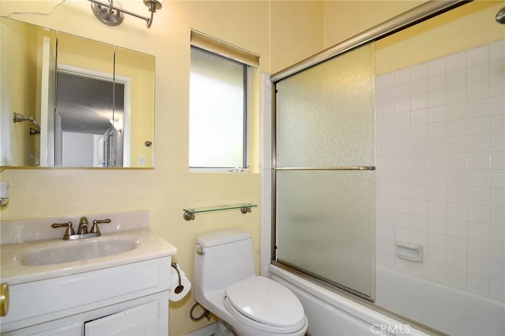 Additional image 31 of 20600 Clarendon St, Woodland Hills, CA 91367