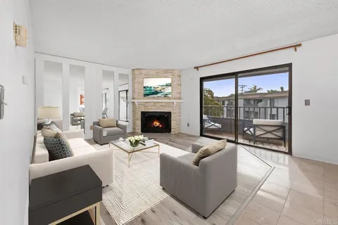 3215 Midway Dr Unit 704, San Diego, CA 92110 - MLS#: NDP2410773