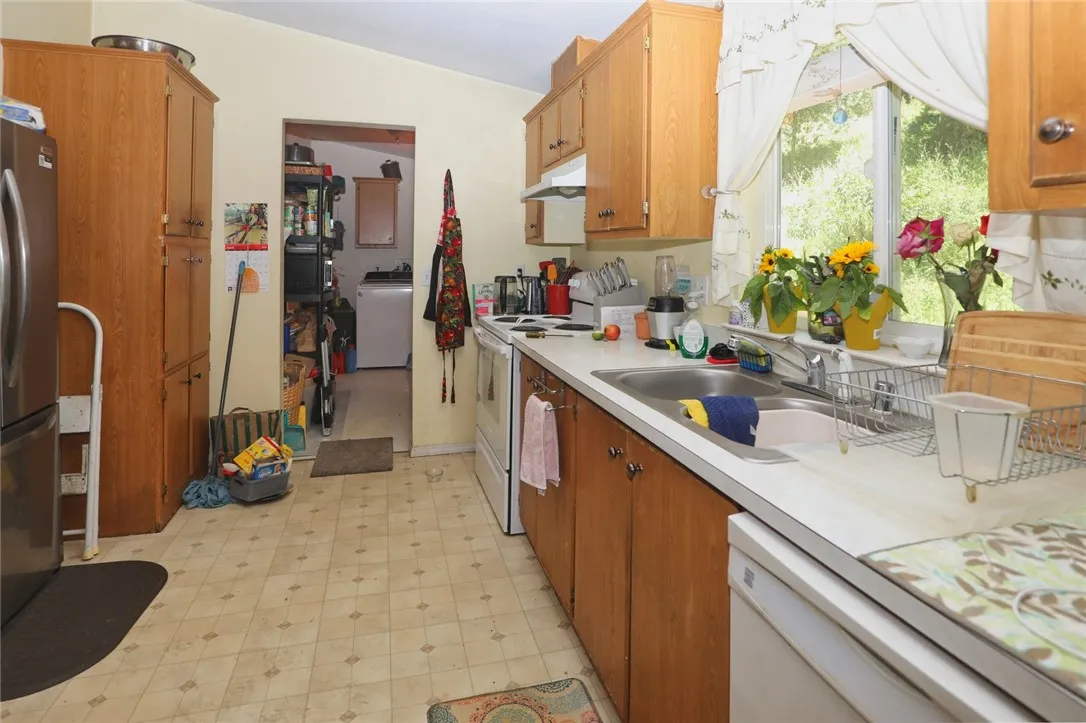 Additional image 51 of 7072 Sonja Lu Ln, Lucerne, CA 95458