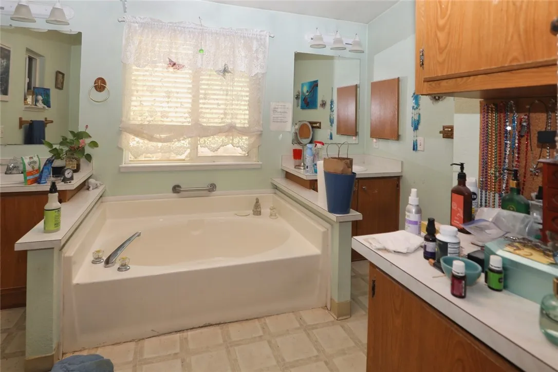 Additional image 45 of 7072 Sonja Lu Ln, Lucerne, CA 95458