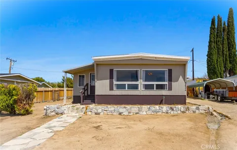 5634 Vista Grande Drive, Weldon, CA MLS: IV25085437