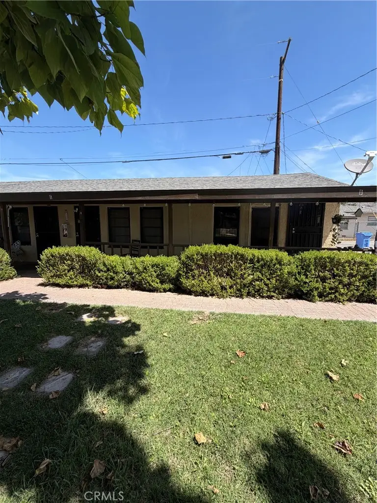 257 E Main St, San Jacinto, CA 92583 photo 4