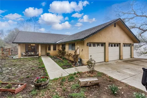 24980 Sunset Way, Tehachapi, CA MLS: OC25094929