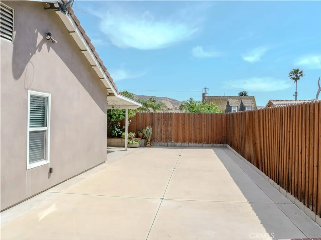 Additional image 6 of 11538 Larchwood Dr, Fontana, CA 92337