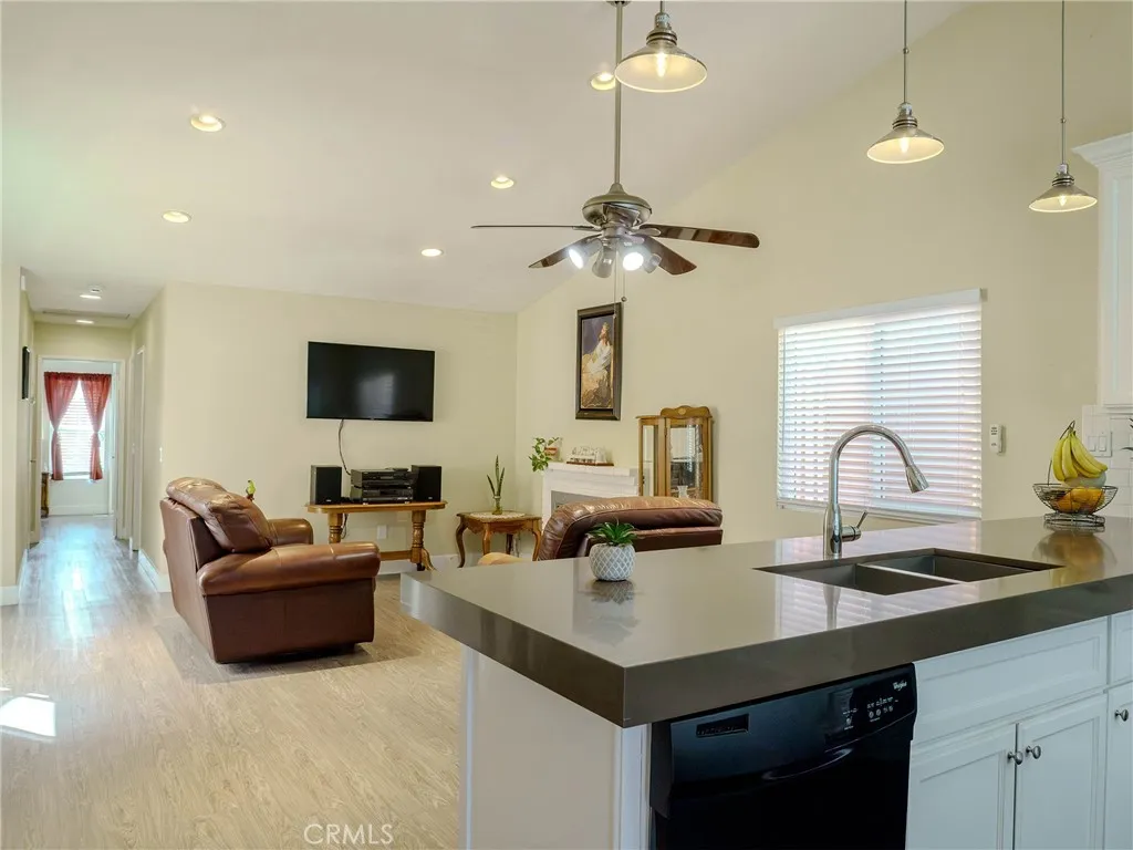 Additional image 41 of 11538 Larchwood Dr, Fontana, CA 92337