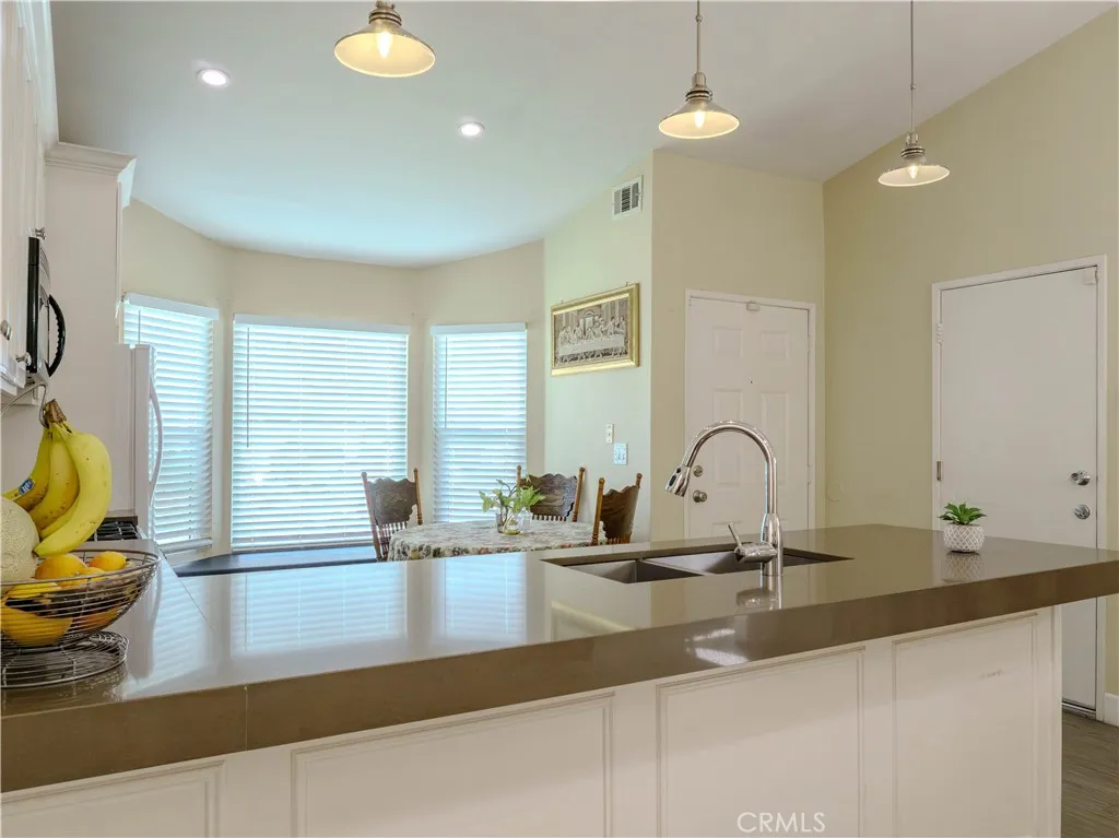 Additional image 3 of 11538 Larchwood Dr, Fontana, CA 92337