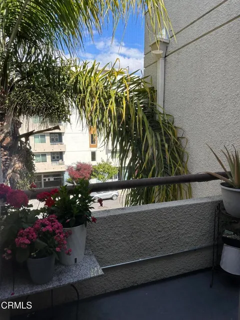 435 S Virgil Ave Unit 314, Los Angeles, CA MLS: P1-21808