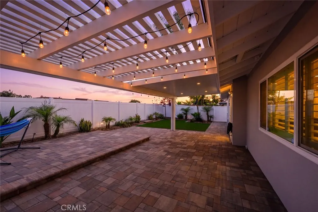 Additional image 5 of 9952 Effingham Dr, Huntington Beach, CA 92646