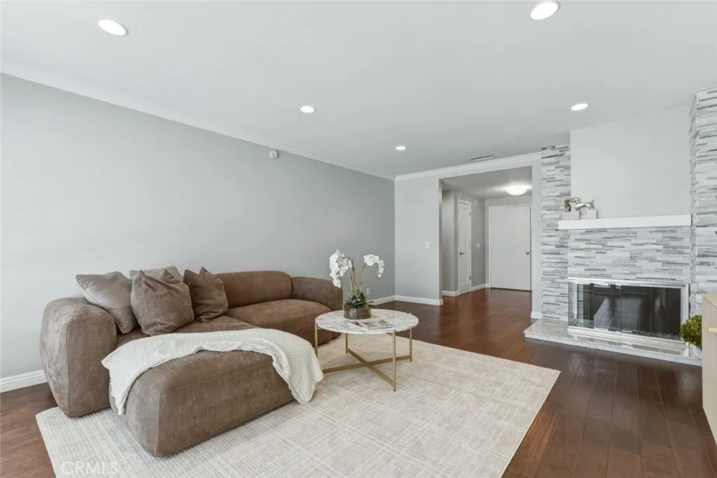 Additional image 45 of 9952 Effingham Dr, Huntington Beach, CA 92646