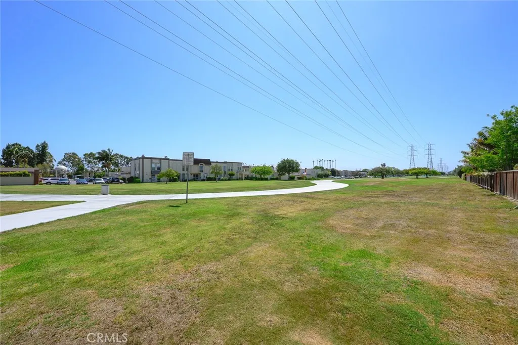 Additional image 69 of 9952 Effingham Dr, Huntington Beach, CA 92646