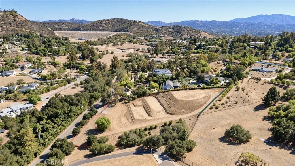 3261 Live Oak Park Rd, Fallbrook, CA 92028 photo 5