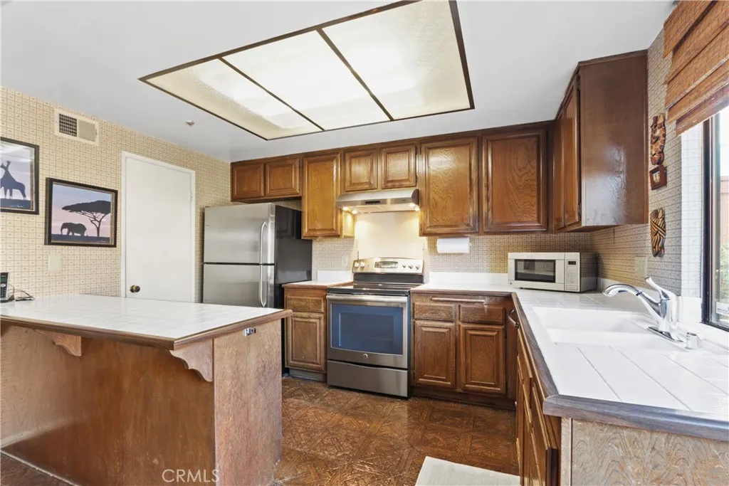 1456 Stonewood Court, San Pedro, CA 90732