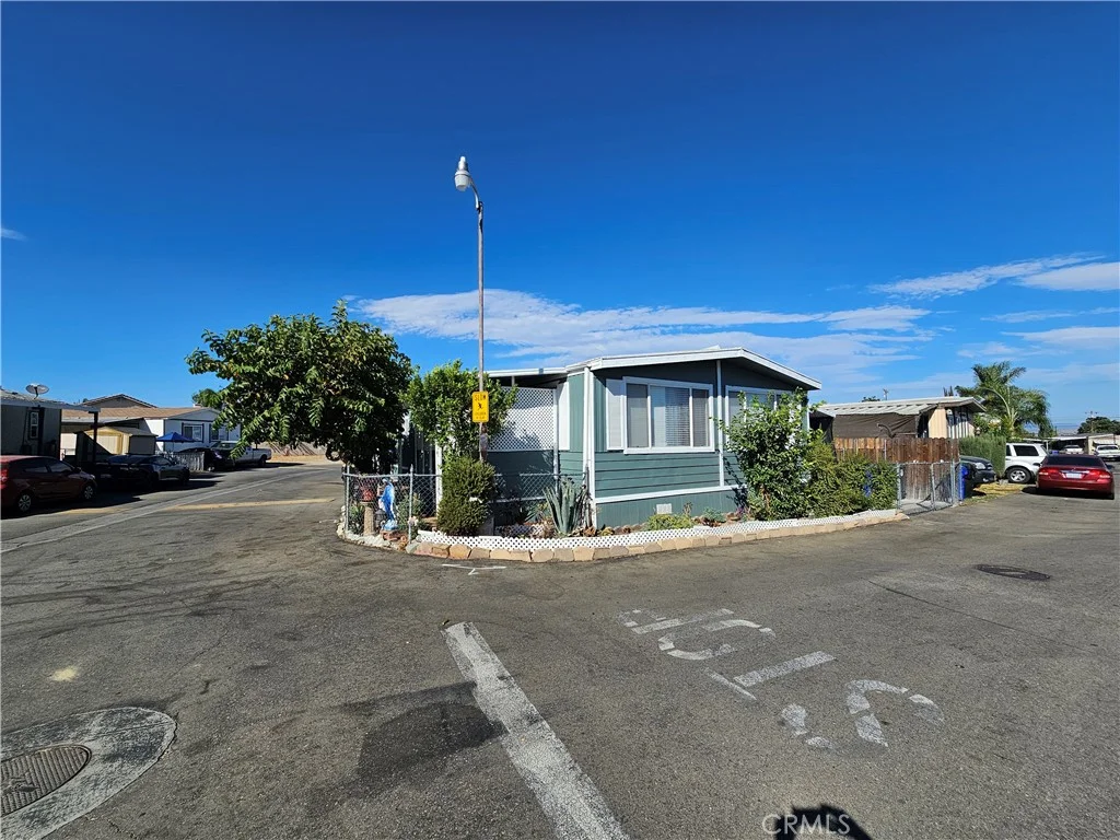 10701 Cedar Ave Unit 104, Bloomington, CA 92316