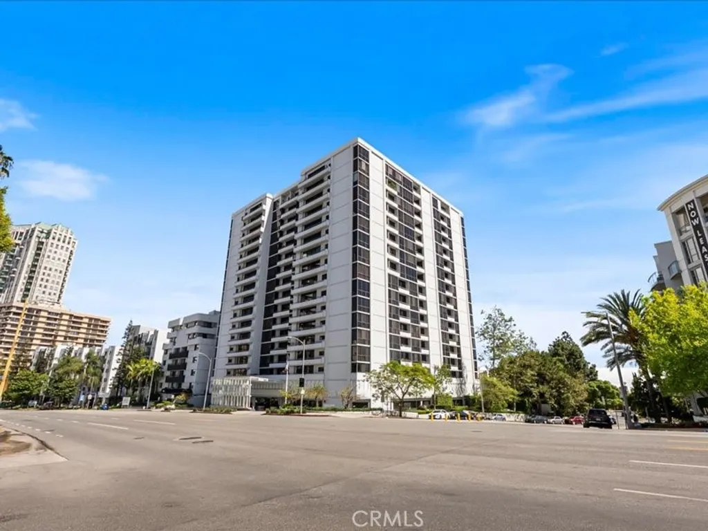 Additional image 42 of 10660 Wilshire Boulevard Unit 302, Los Angeles, CA 90024