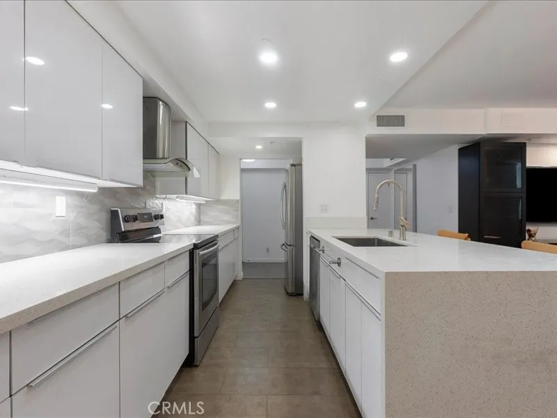 Additional image 59 of 10660 Wilshire Boulevard Unit 302, Los Angeles, CA 90024