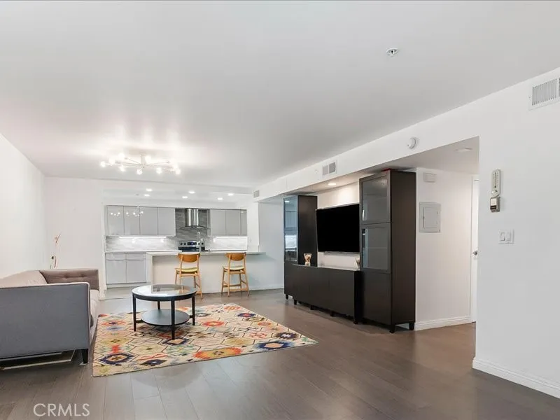 Additional image 52 of 10660 Wilshire Boulevard Unit 302, Los Angeles, CA 90024
