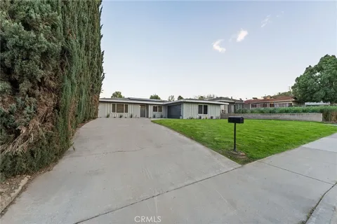 11595 Poplar Street, Loma Linda, CA MLS: CV25043373